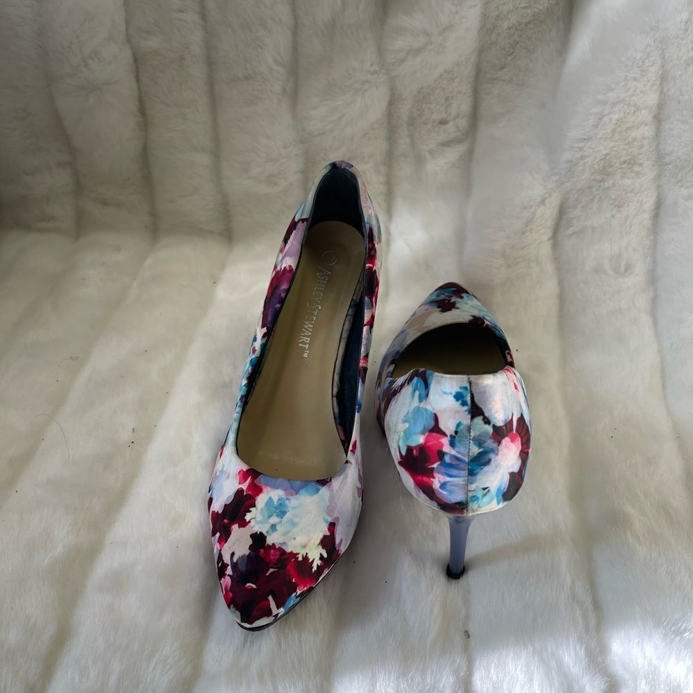Ashley Stewart colorful Satin slip on pointed toe gray heels size9W